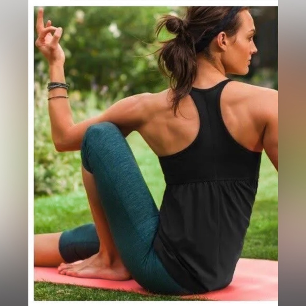ATHLETA retreat tank top XS morning glory racerbac